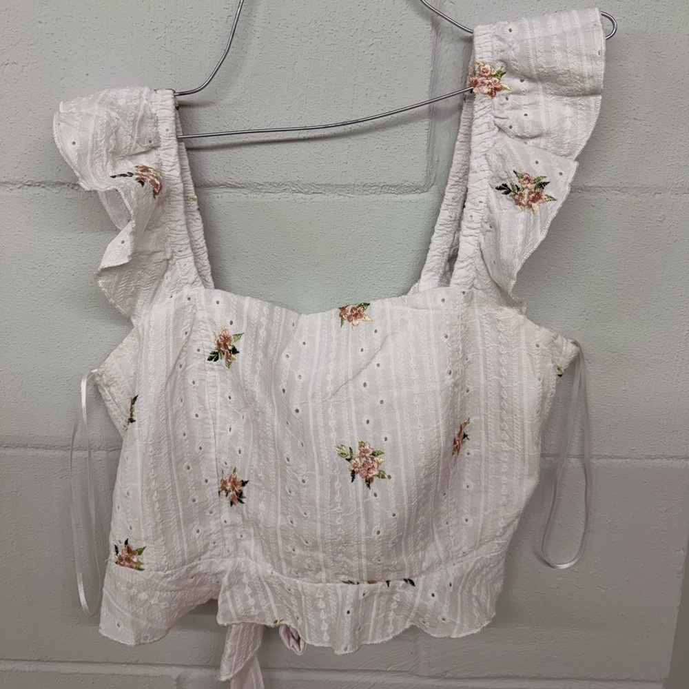 Women’s White Floral Eyelet Ruffle-Strap Camisole